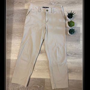 *NWOT* Gap Straight Leg Khaki